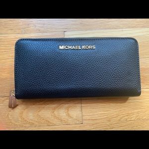 Michael Kors black wallet NWT